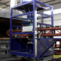 玻璃窑炉投料机